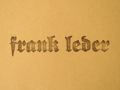 �t�����N�E���[�_�[